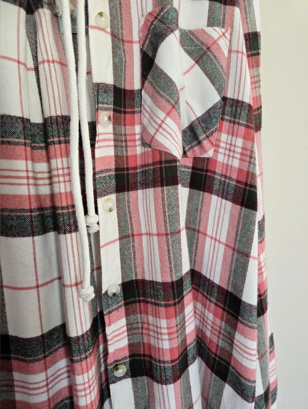 NWT Women's Super Soft Plaid Hoodie. Pink/gray. Cotton/viscose Blend. Large. - Picture 3 of 7